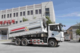 Зерновоз 6х4 Шахман (1)